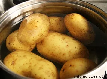 Картофени клинове с гъби
