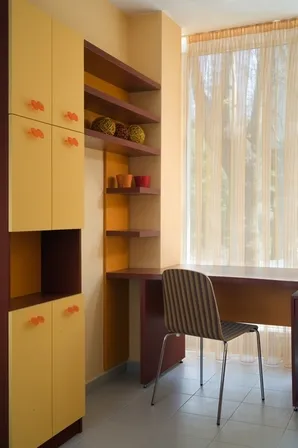 Удобен дизайн домашен офис на работното място и индивидуален домашен кабинет, Domfront