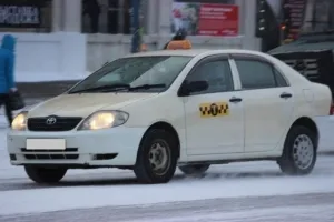 Amennyiben panaszkodnak a gátlástalan taxisofőrök - közlekedés - kettő plusz kettő