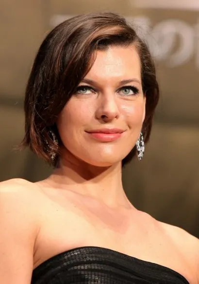 Milla Jovovich și coafura ei pe par de lungime medie tunsori imagini foto și coafuri