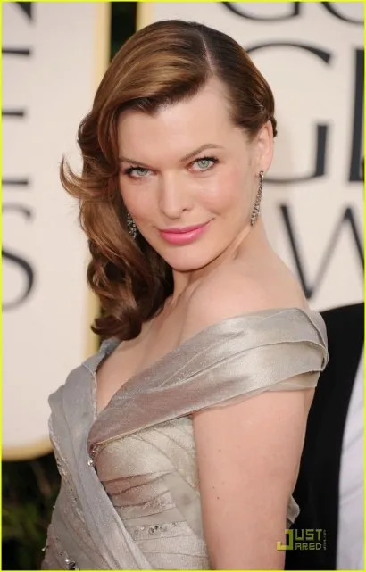 Milla Jovovich și coafura ei pe par de lungime medie tunsori imagini foto și coafuri