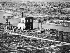 A japán város Hiroshima atombomba esett