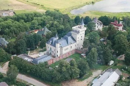 Iată cum să trăiască Alla Pugacheva și Maxim Galkin în castel svoem! Despre luxul vă pot doar să viseze