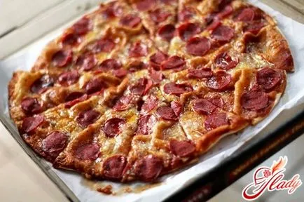 Pepperoni pizza recept