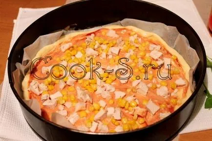 Pizza kukorica és a csirke - lépésről lépésre recept fotókkal, különböző