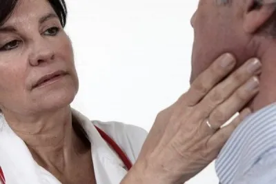 Причините и симптомите на гърлото папиломатоза