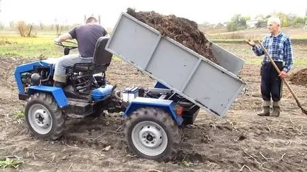 Bálázó microtractor - roll vagy bála fotók, videók saját kezűleg