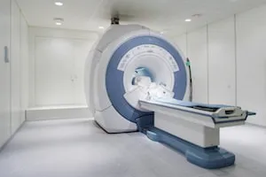 Az MRI craniovertebral csomópont és a nyaki gerinc Moszkva Árak, visszajelzések, fotók