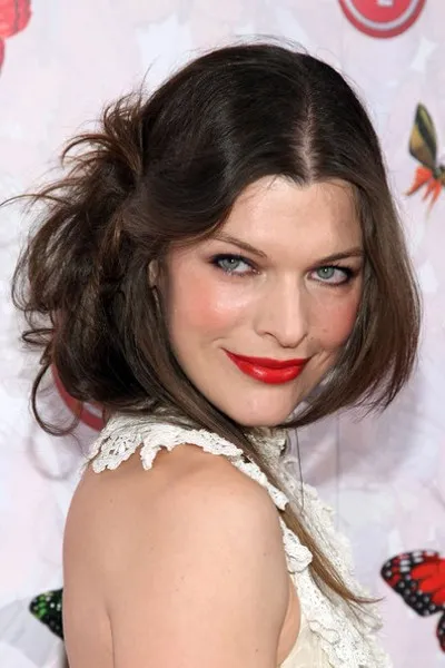 Coafuri Medium Opțiuni foto Milla Jovovich