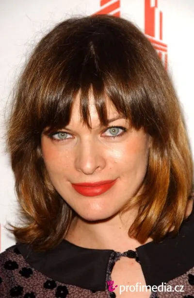 Coafuri Medium Opțiuni foto Milla Jovovich