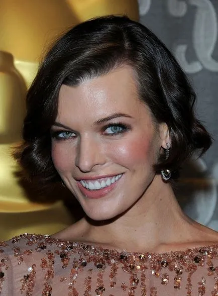 Divatos frizurák Milla Jovovich