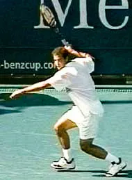 Forehand în tenis în cazul în care începe executarea acestuia