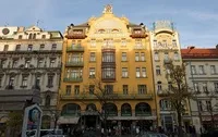 Wenceslas Square - историята, архитектурни особености, атракции, кафенета и ресторанти,