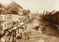 Piața Wenceslas - istorie, caracteristici arhitecturale, atracții, cafenele și restaurante,