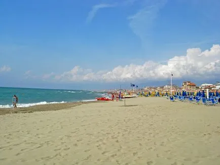 Viareggio irányban, hotelek, strandok, látnivalók