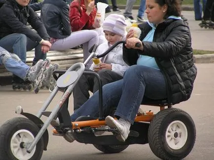 Pedálos autók gyermekek és felnőttek részére, melyek, hogyan kell csinálni, a főbb gyártók