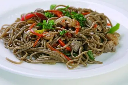 Yakisoba cu carne de pui - reteta - howcooktasty - cum să gătească delicioase!