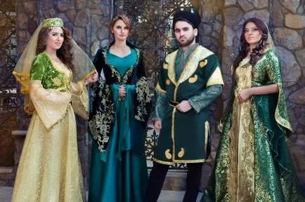 Азербайджански традиционното облекло (41 снимки) жени, деца и мъже, за жителите на Азербайджан