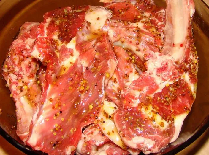 Lamb a csont párolt - lépésről lépésre recept fotók