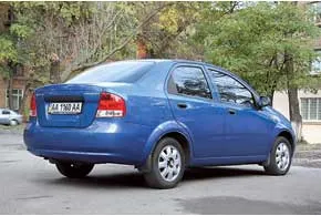 Chevrolet Aveo, Daewoo Lanos rokonok versenytársak