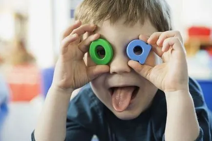 Mit kell tenni az első osztályos, míg a szülők munkahelyi