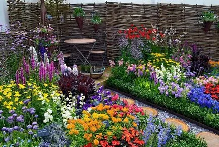 expoziție de flori la Hampton Court tendințele moderne în design de gradina - Master Fair - manual