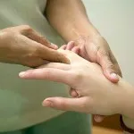 Exercitarea cu osteoartrita a mâinilor și picioarelor articulațiilor calde