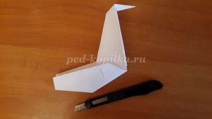 Békegalamb a művészet origami szakaszokban