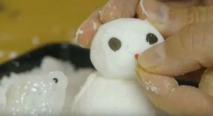 Joacă bulgări de zăpadă și de a face snowmen acasă cum să facă o zăpadă artificială din plastic