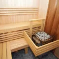 Ce materiale decora sauna interior