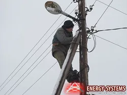 Как да провежда електричество до парцела в село