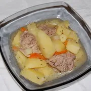 Burgonya hússal otthon vagy burgonya szósz recept fotókkal