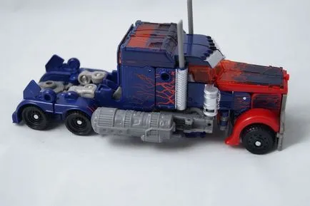 Китайски Optimus премиер