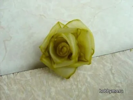 Carving Rose de muraturi si proaspete