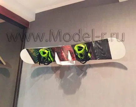 montare pe perete pentru snowboard