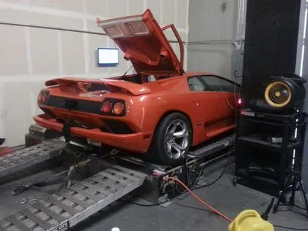 Lamborghini Diablo a motor a Corvette v8