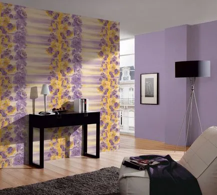 Wallpaper cu flori în interiorul apartamentului, printuri de mari și mici, combinații de succes