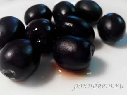 Olive ями (маслиново ядки)
