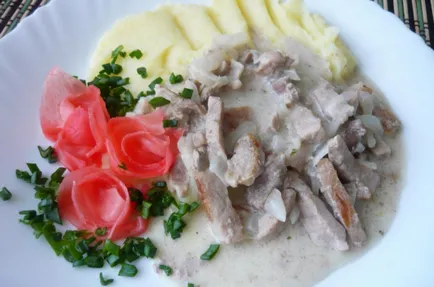 Recept tender sertés tejszínes mártásban lépésről lépésre fotók