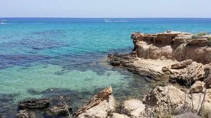 A legszebb strandok Cipruson keresve ábrán három ostor