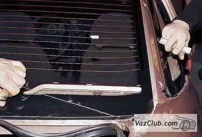 Демонтаж и монтаж на прозорци залепени по тялото ВАЗ 2110, ВАЗ 2111, ВАЗ 2112