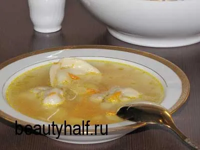 Супа с кнедли и картофено фин половината