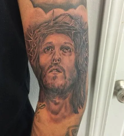 Tattoo jelentősége Jézus tetoválás, 40 fényképek, vázlatok