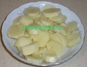 RASP във фурната с картофи - рецепта със снимки