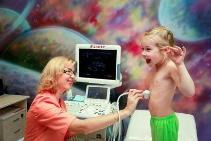 A hasi ultrahang felkészülés a csecsemő ()
