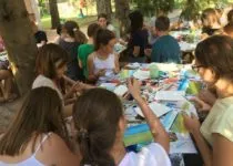 Kimenő mester osztály festmény gouache (festés) a gyermekek számára, kreatív stúdió „színek”
