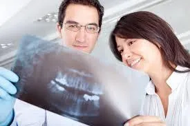 Това спаси - зъб или корона отговори на основните въпроси, свързани с лечение на зъбите под короната