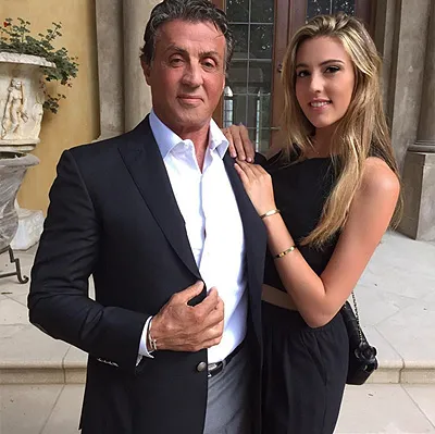 Ceea ce știm despre fiicele Sylvester Stallone - Sophia, și Scarlet Sistina, bârfe