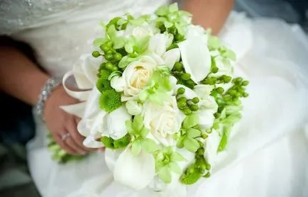 Zöld menyasszonyi csokor - színválaszték az esküvőre