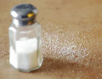 7 sfaturi simple pentru a reduce ușor consumul de sare